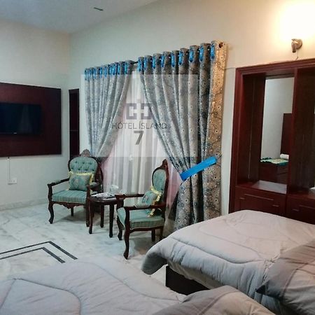 Hotel 7Island Karachi Esterno foto