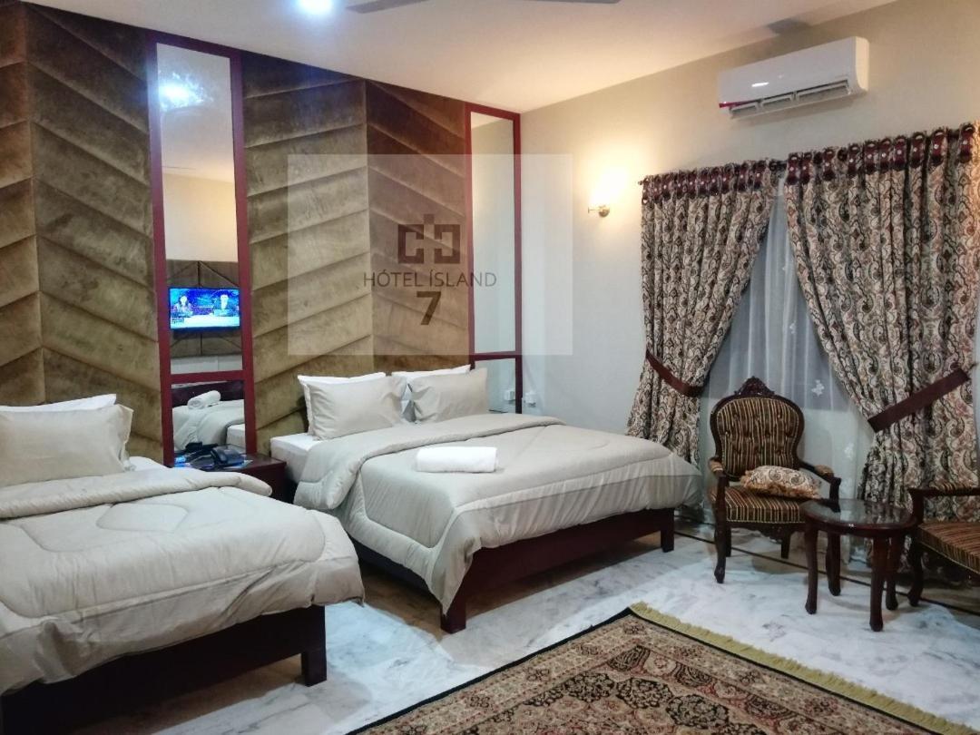 Hotel 7Island Karachi Esterno foto