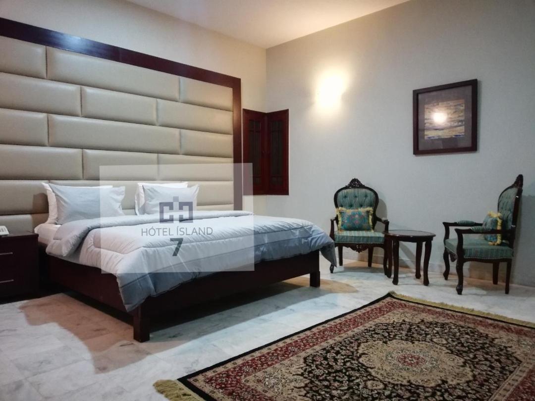 Hotel 7Island Karachi Esterno foto