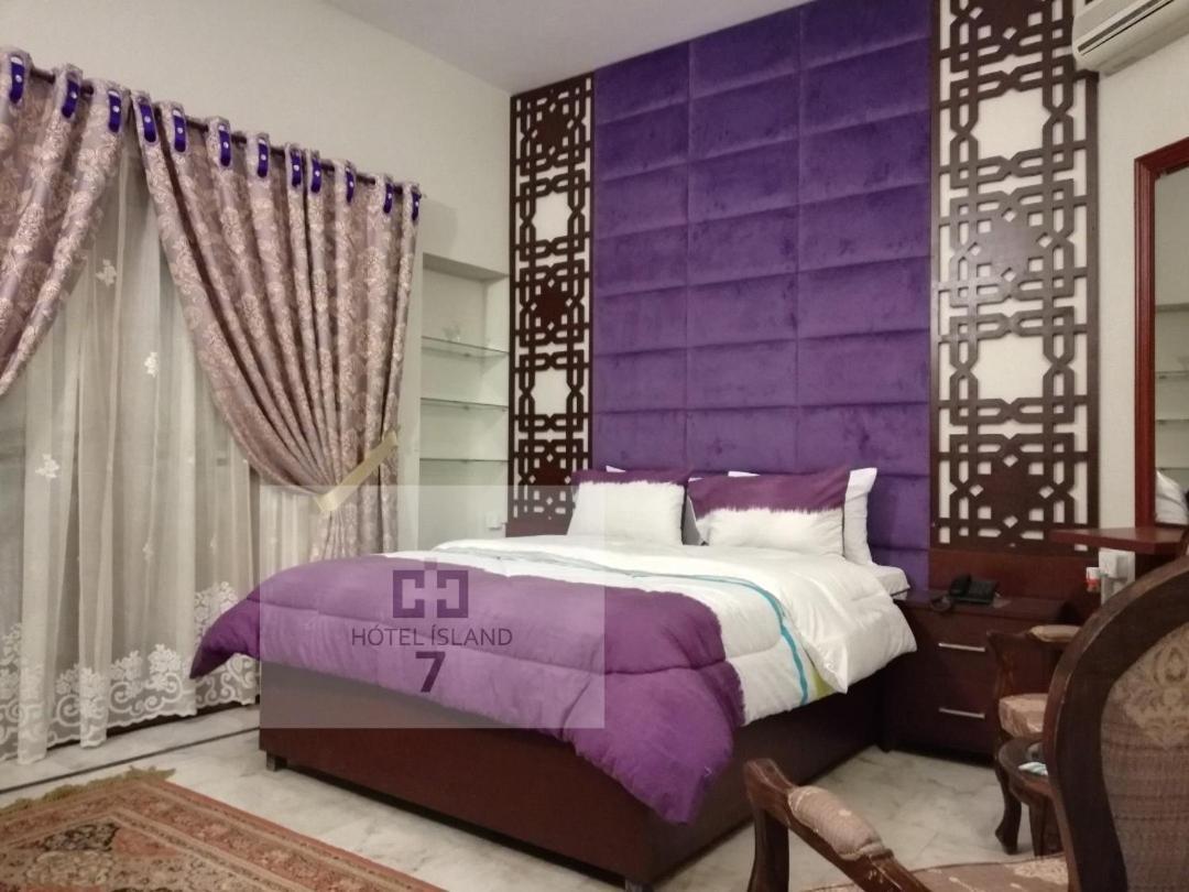 Hotel 7Island Karachi Esterno foto